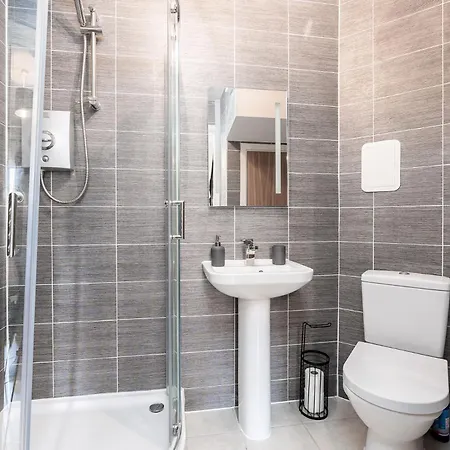 New Refurbishment Location Free Parking Semesterbostad Leeds (West Yorkshire)